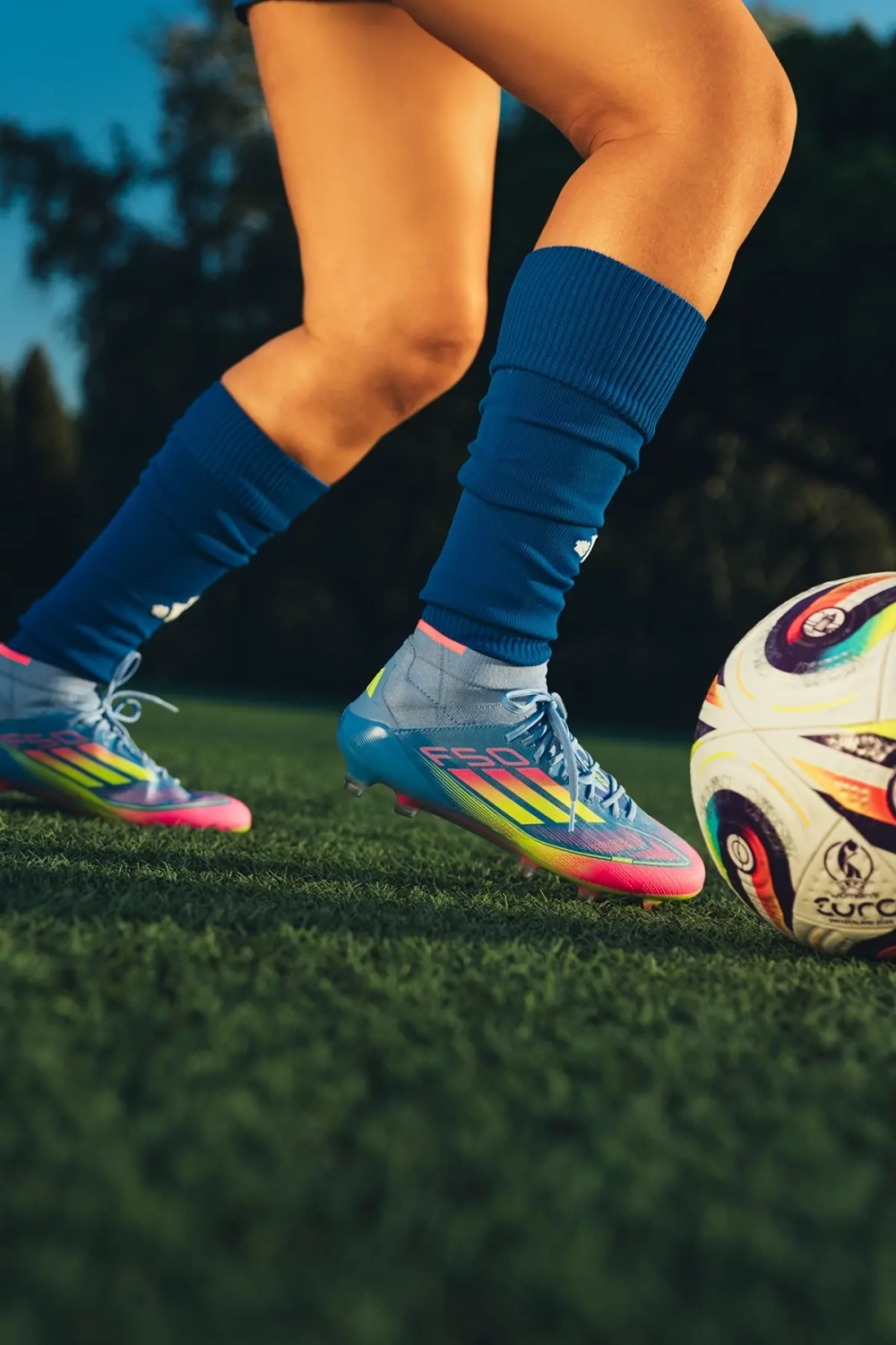 Бутсы adidas F50 Elite Mid FG для женщин - многоцветный