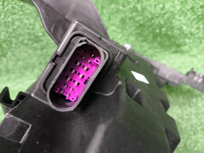 ДХО правый Zeekr 001 (2021-н.в.) LED