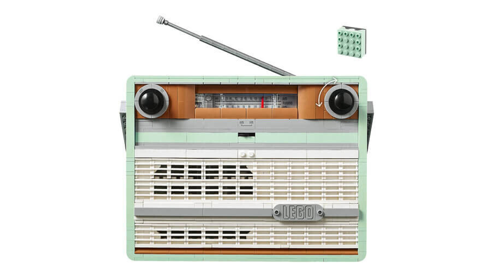 Конструктор LEGO Icons 10334 Ретро радио