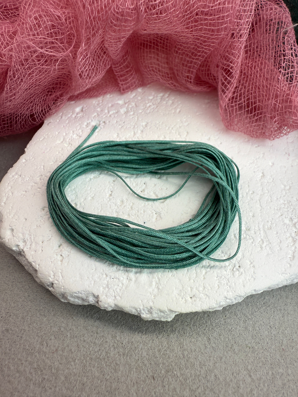 Шнур для плетения браслетов 0,6 мм, Винтажный ментол (5 м)