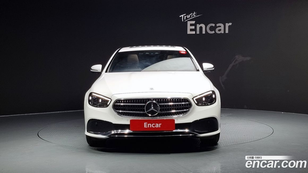 Mercedes-Benz E-Class W213 E350 4MATIC Avangarde (03.2021)