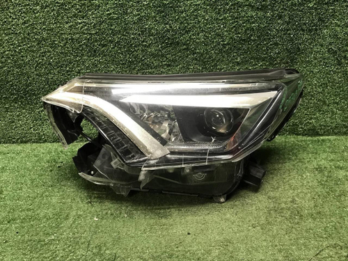 Битая Фара левая Toyota Rav 4 CA40 (2015-2019) LED