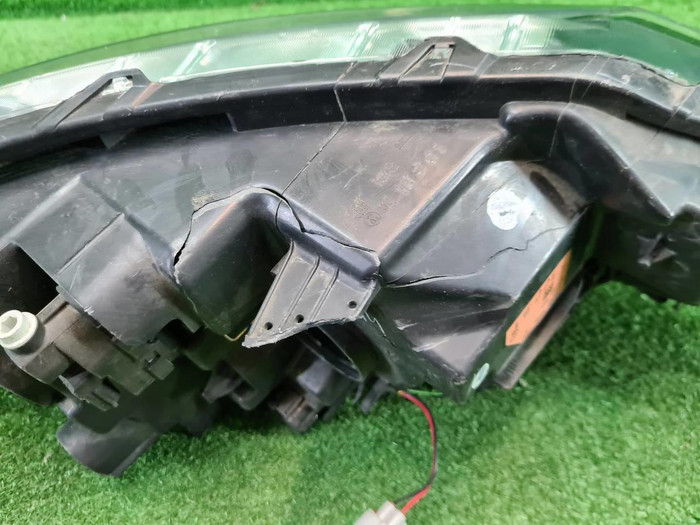 Фара левая Nissan Qashqai J11 (2013-2019) галоген