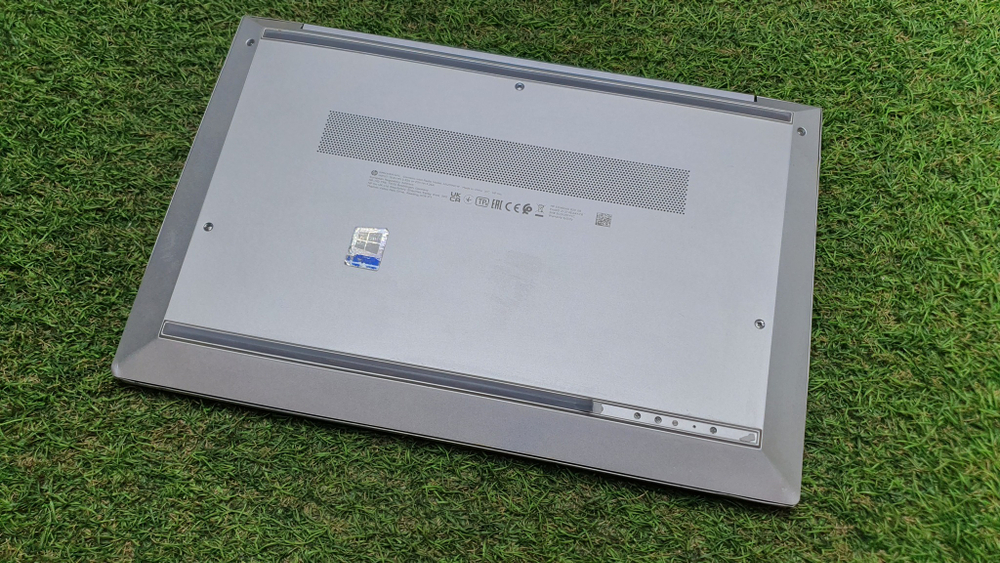 Ноутбук HP i5-10/8Gb/FHD