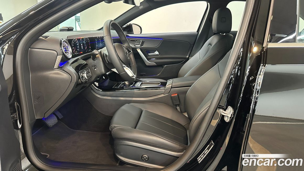 Mercedes-Benz A-Class W177 A220 Sedan (01.2024)
