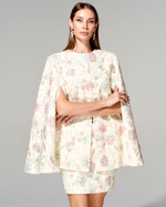 Кейп с вышивкой ручной работы