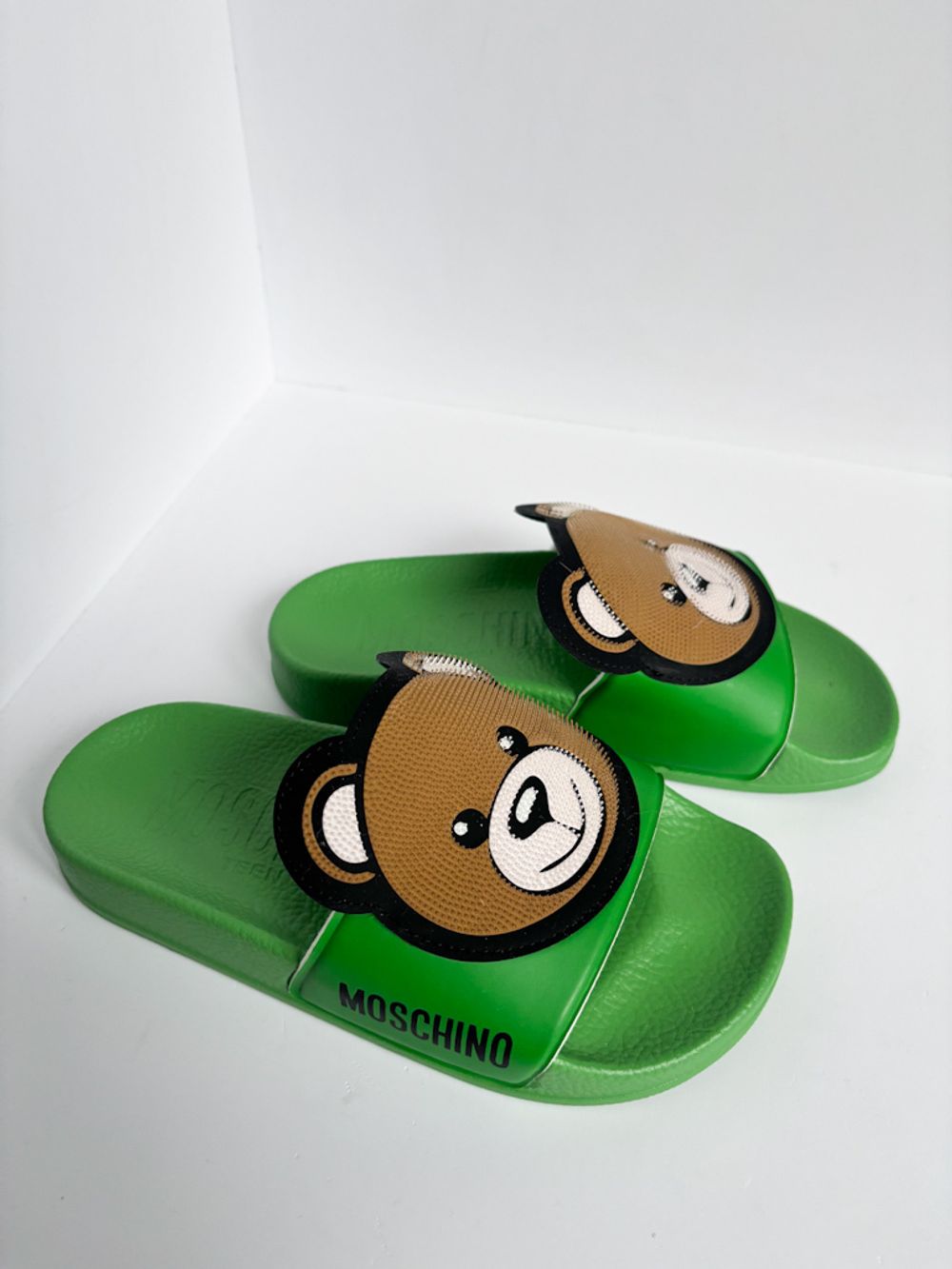 Новые сланцы Moschino, 30