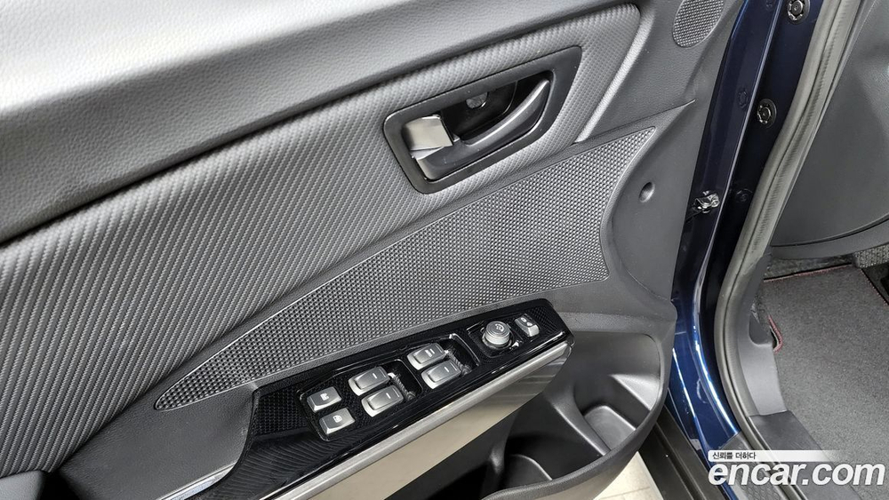 KG Mobility (Ssangyong) Very New Tivoli Бензин 1.5 2WD (08.2020)