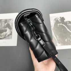 Saint Laurent Loulou 20 cm