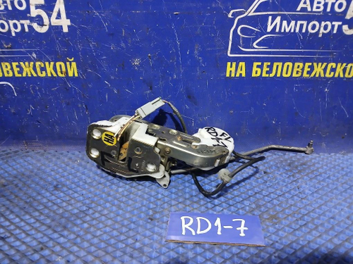 Замок двери передней левой Honda CR-V 1996