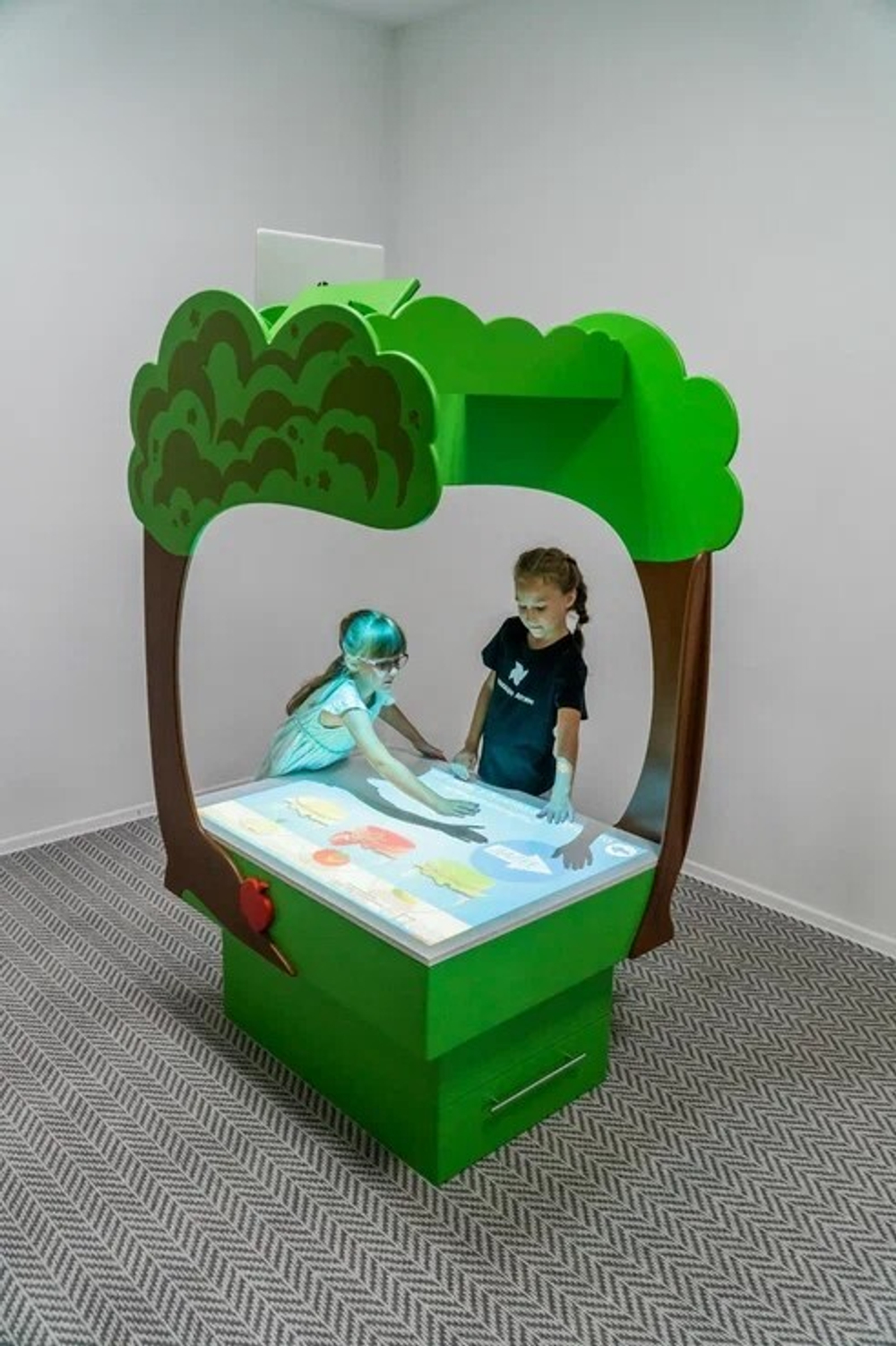 Интерактивная песочница Полянка