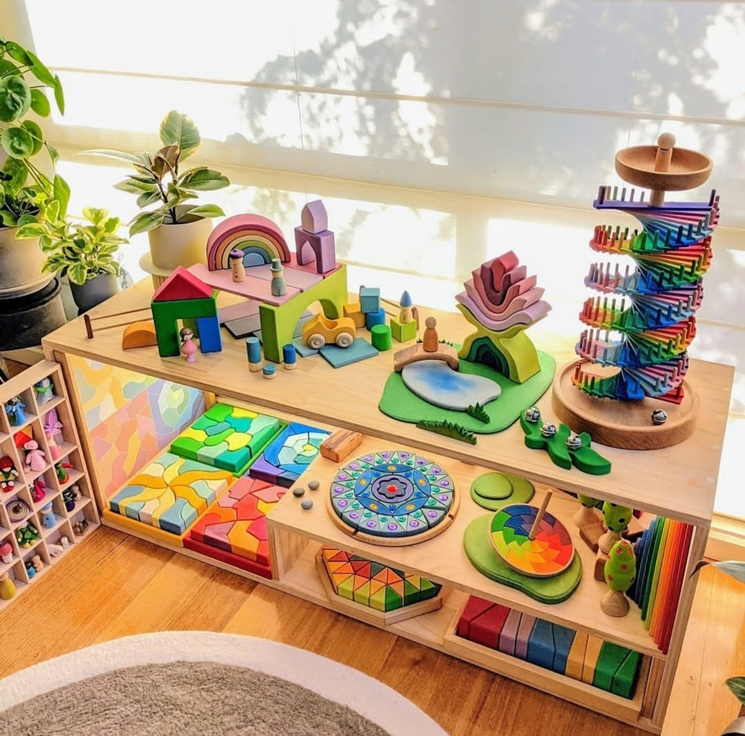 "Все взрослые когда-то были детьми, только мало кто из них об этом помнит"