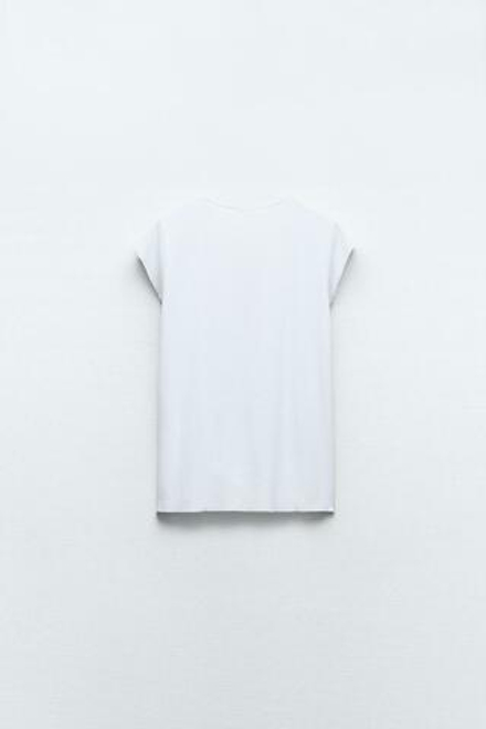 ZARA ХЛОПКОВАЯ ФУТБОЛКА С V-ОБРАЗНЫМ ВЫРЕЗОМ, БЕЛЫЙ