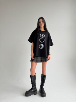 Футболка "Мир, любовь, гармония" black