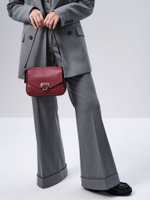 Сумка кожаная через плечо вишня