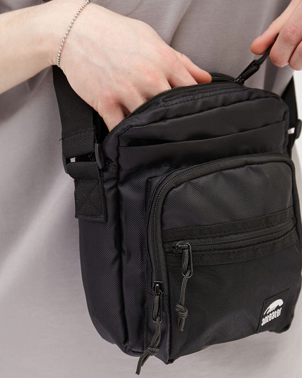 Сумка Anteater Messenger Bag black