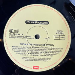 Винтажная виниловая пластинка LP Cliff Richard From A Distance The Event (Germany 1990)