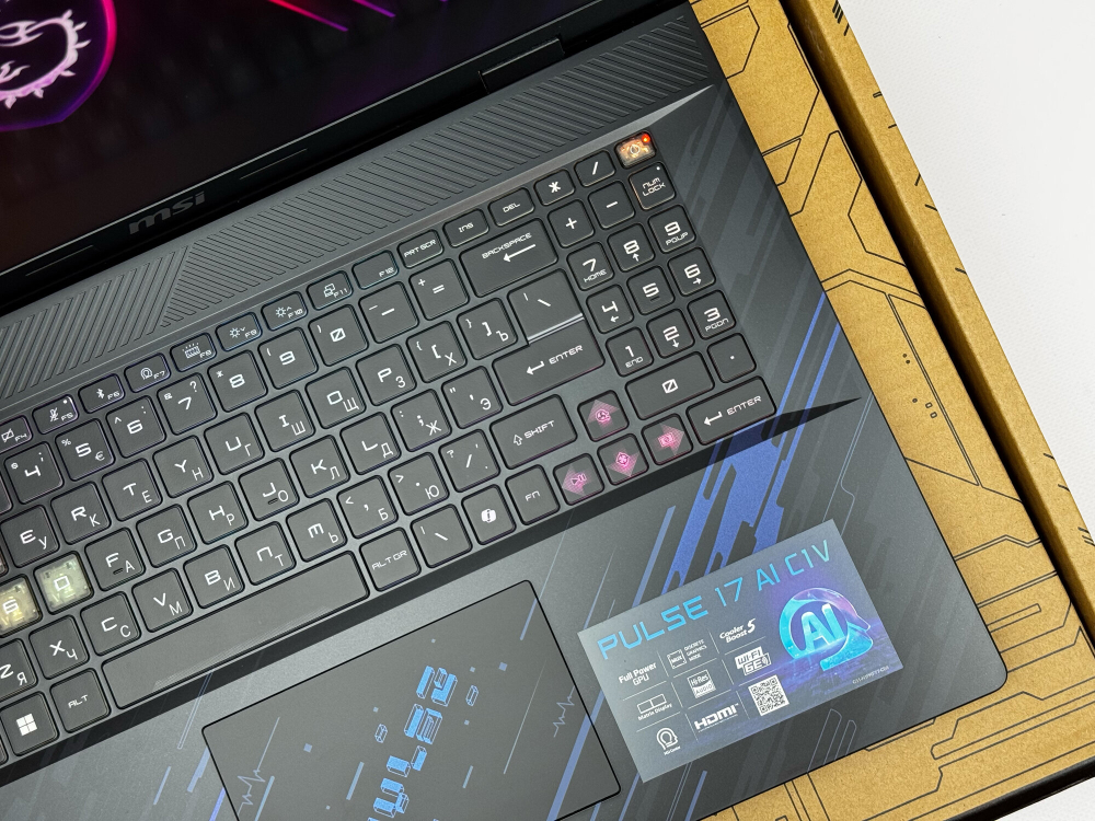 17.3 Игровой MSI Pulse RTX 4070 / Ultra 9 185H / 32GB / 1TB / 2.5K / 240Hz / Win11 / Русско-Английская клавиатура