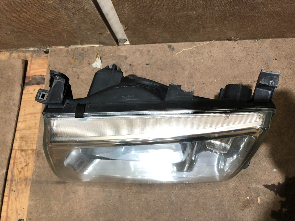 Фара левая Toyota Land Cruiser 100 98-05 Б/У Оригинал 8105960041