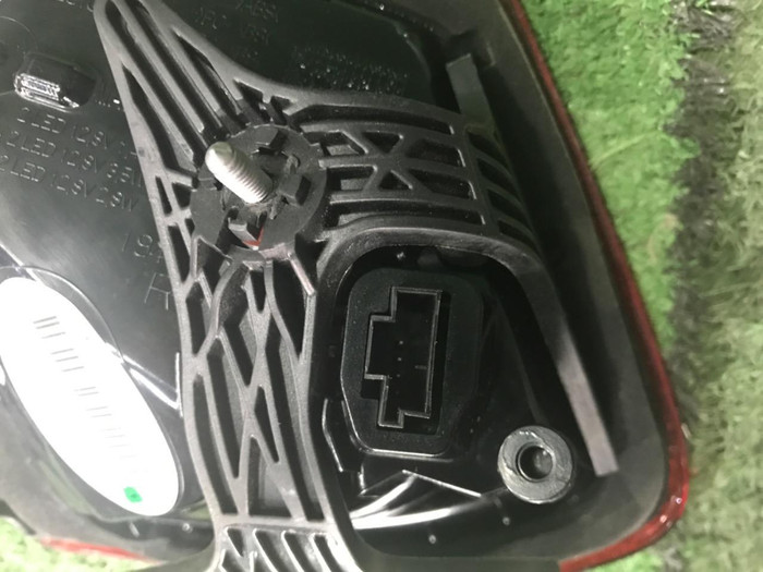 Фонарь правый внутренний Mercedes C C205 (18-23)