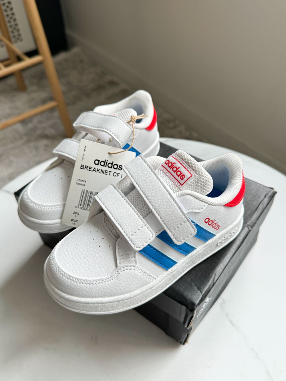 Новые кеды Adidas, 25,5