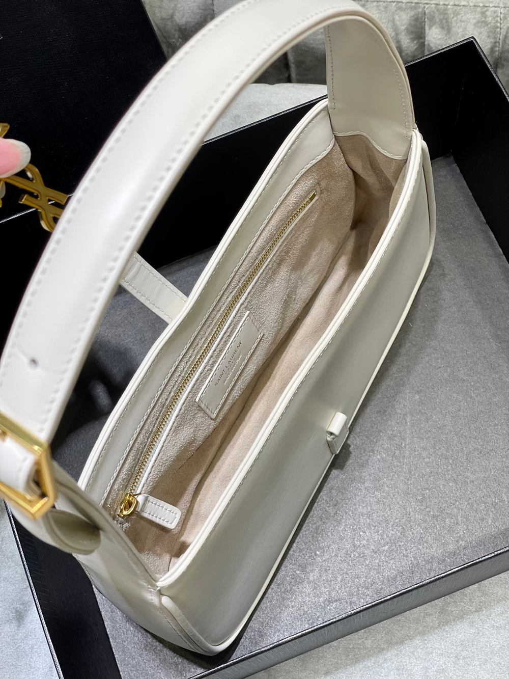 Saint Laurent Le 5 à 7 Hobo Bag