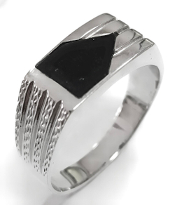 Ювелирное мужское кольцо из серебра с ониксом,размер21.5