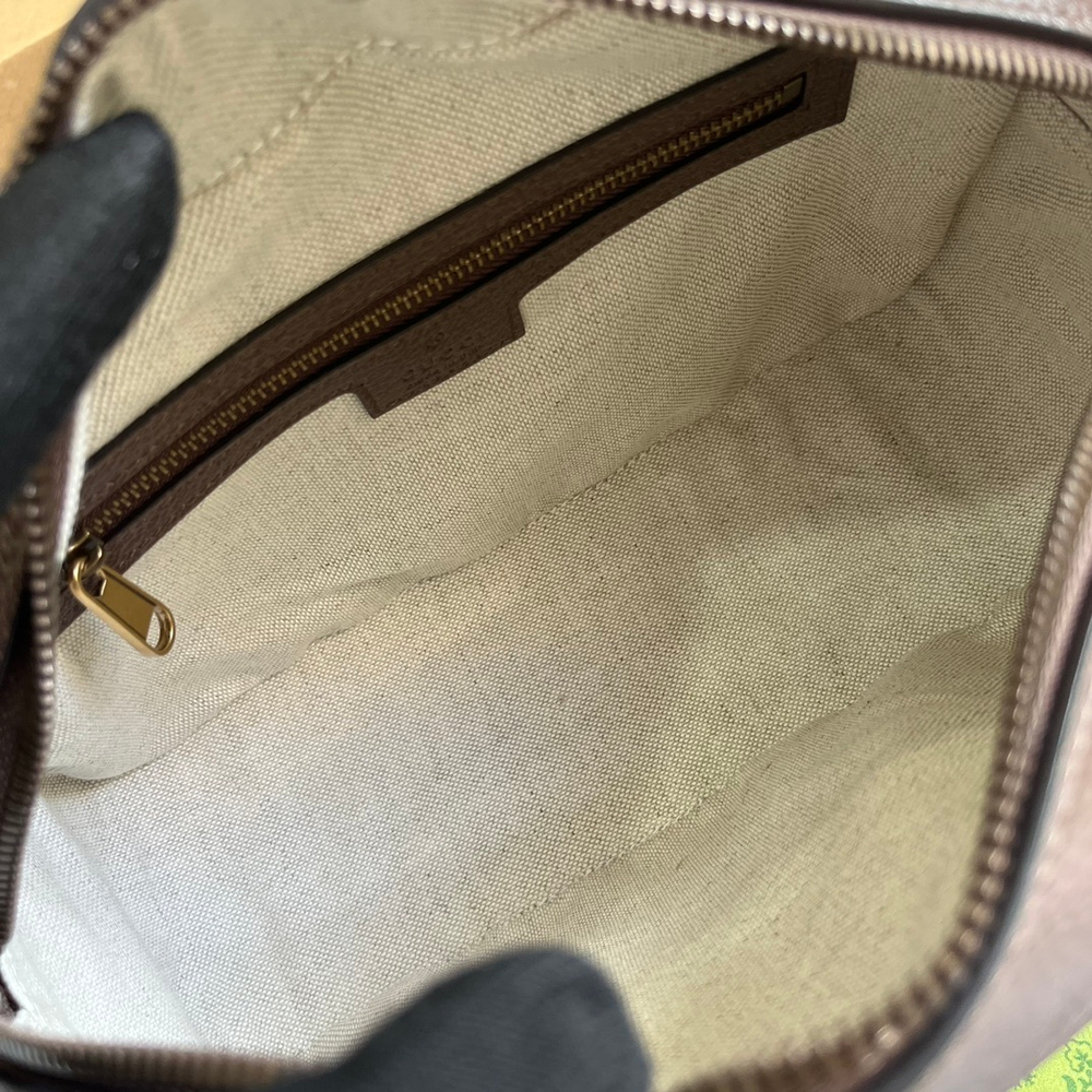 Gucci Ophidia GG Crossbody Bag 23 cm