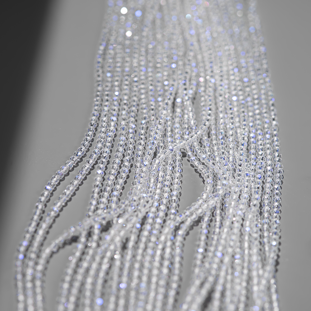 Шпинель синтетическая с эффектом адуляресценции "Лунный камень", 2,1мм, шар, микроогранка