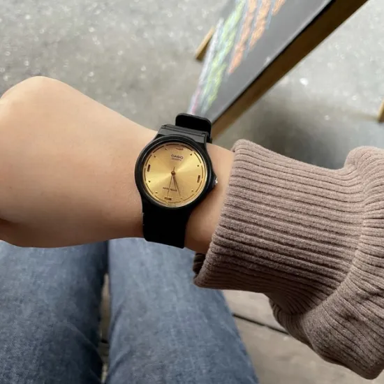 Наручные часы Casio MQ-76-9ALDF