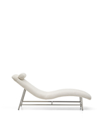 Кушетка Osla из бежевого шенилла с ножками из стали