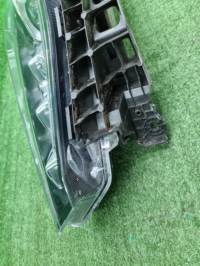 Фара левая Haval F7 (2018-2024) LED