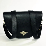 Женская сумочка с застежкой-пчелкой из натуральной кожи черного цвета