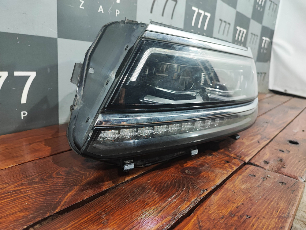 Фара левая LED Volkswagen Tiguan 2 16-20 Б/У Оригинал 5NB941081A