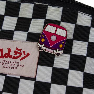 Деревянный значок. Фургон