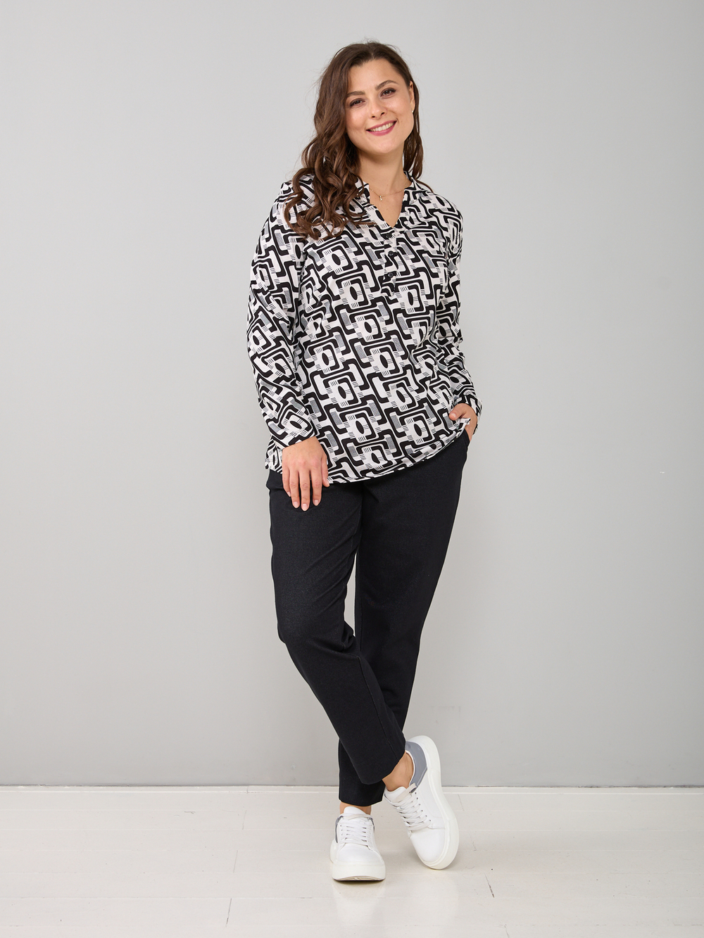 Блузка БЛ-22/черномолочный-лабиринт