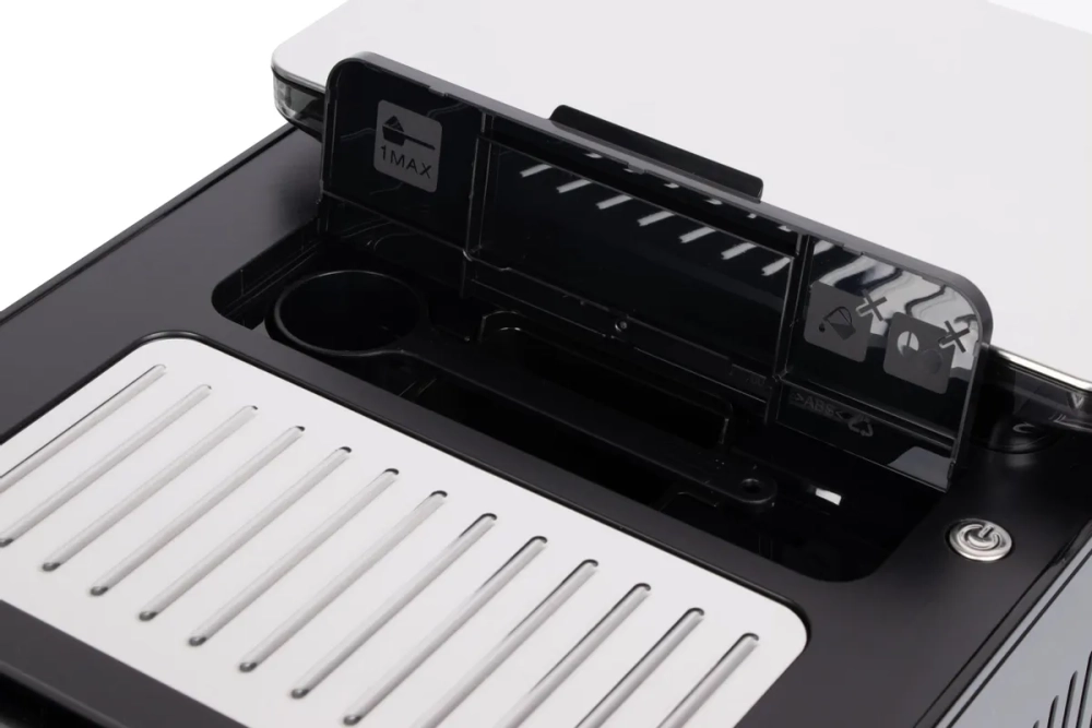 Кофемашина Delonghi Primadonna Soul ECAM610.74.MB 1450Вт черный/серебристый