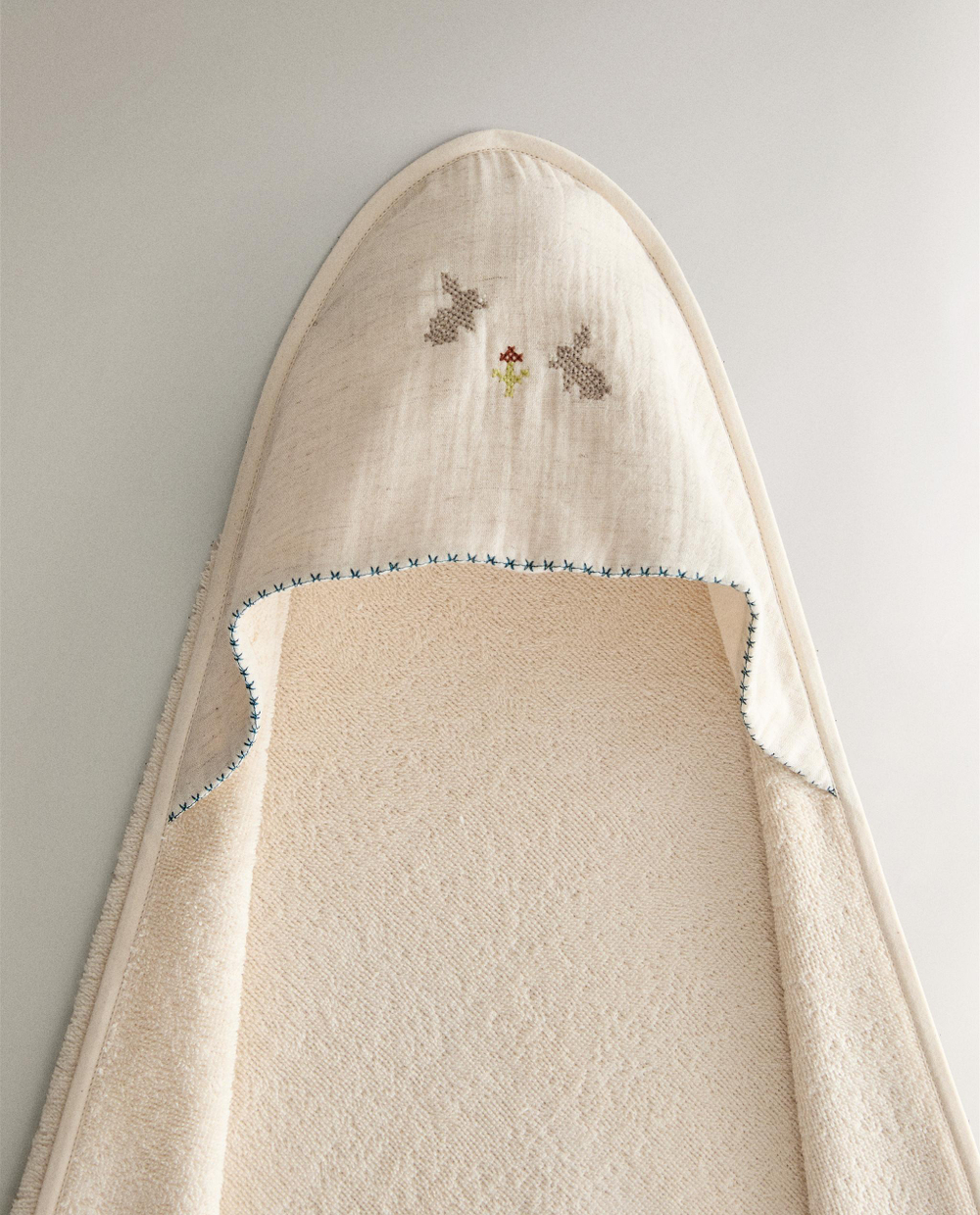 Zara Home Детское полотенце с капюшоном из хлопка, бежевый, 80x80 см · 5679/423
