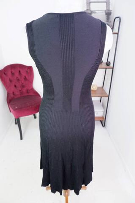 Платье Mango обтягивающее, маркировка М, визуально на 48 размер