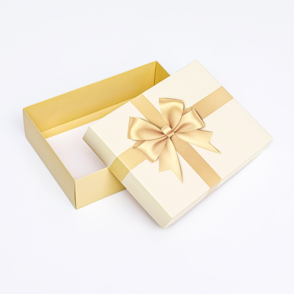 Коробка 21*15*5,7 см Золотой бант