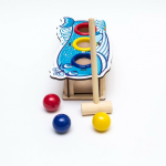 115206/Стучалка цветная "Кит", 3 отверстия/105