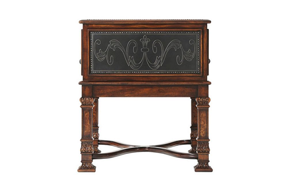 Прикроватный комодик "Оружейный"