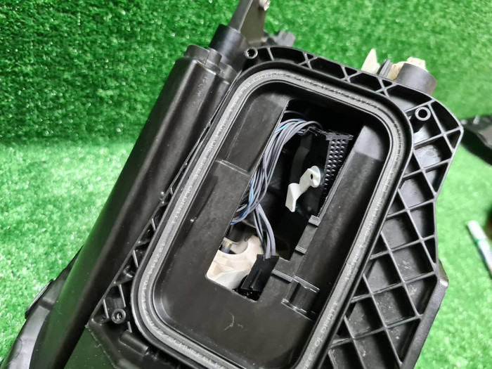 Фара правая Mercedes C w205 (2018-2023) LED