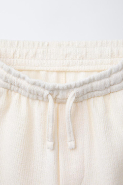 ZARA ШОРТЫ-БЕРМУДЫ ИЗ МАХРОВОЙ ТКАНИ В СТИЛЕ РУСТИК, ЭКРЮ