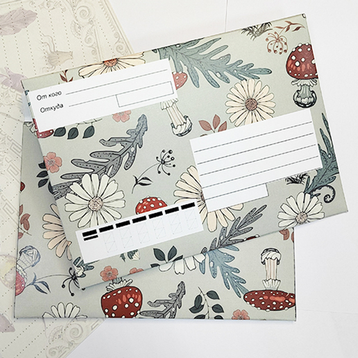 Конверт "Паттерн с мухоморами"