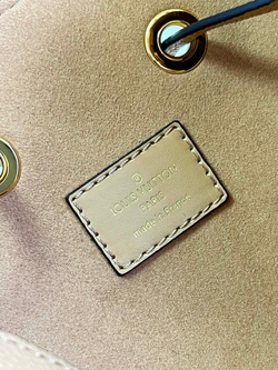 Louis Vuitton NeoNoe MM