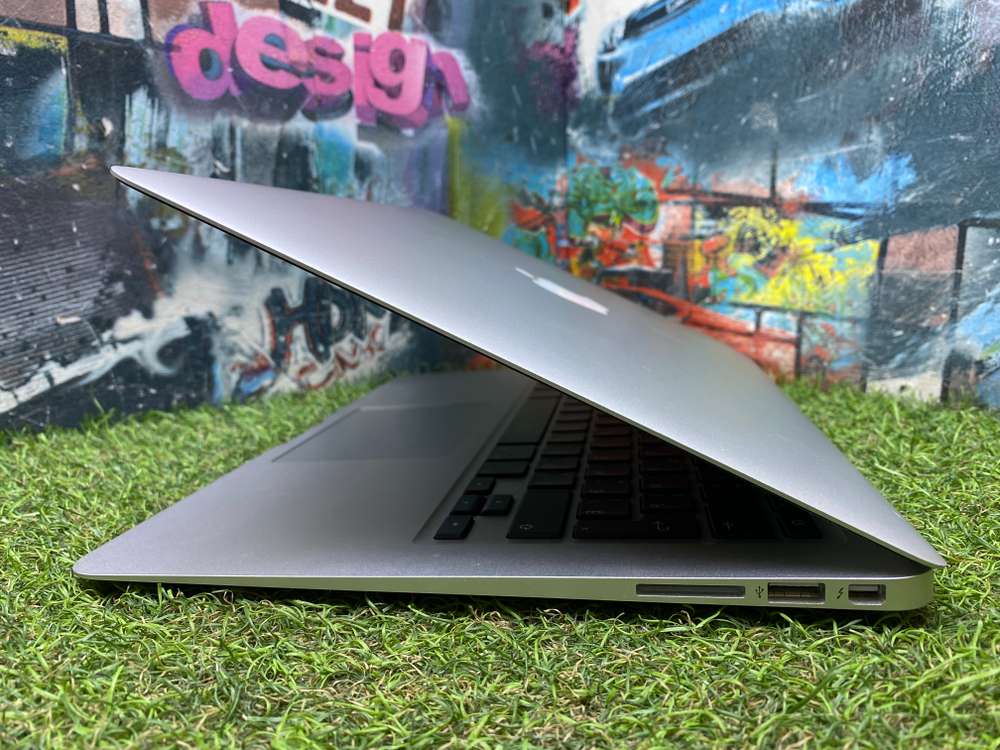 MacBook Air A1466 13 2015 i5/8Gb