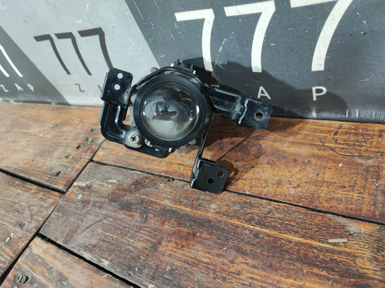 ПТФ передняя правая Kia Rio 4 (FB) 17-20 Б/У Оригинал 92202H0000