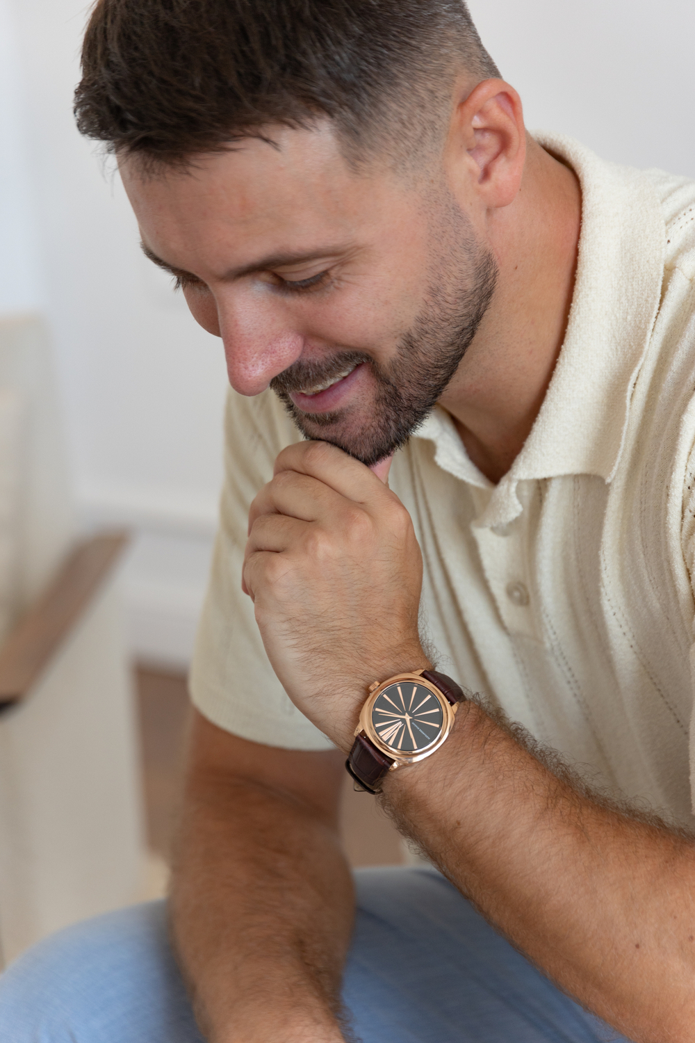 Кварцевые часы Black Hole, золото