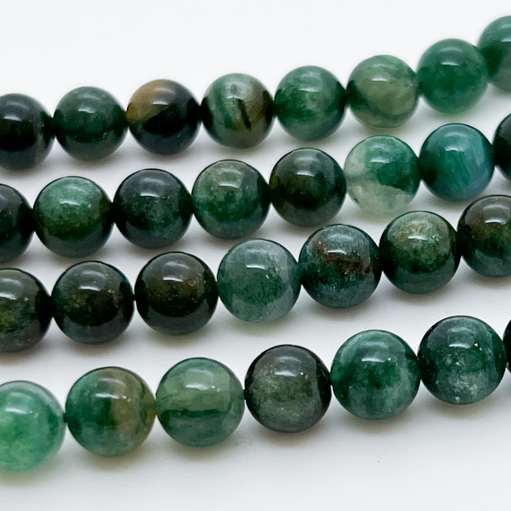 Фуксит (с кварцем), диаметр 7,7-7,9 мм, цена за 22-23 шт (1/2 нити)